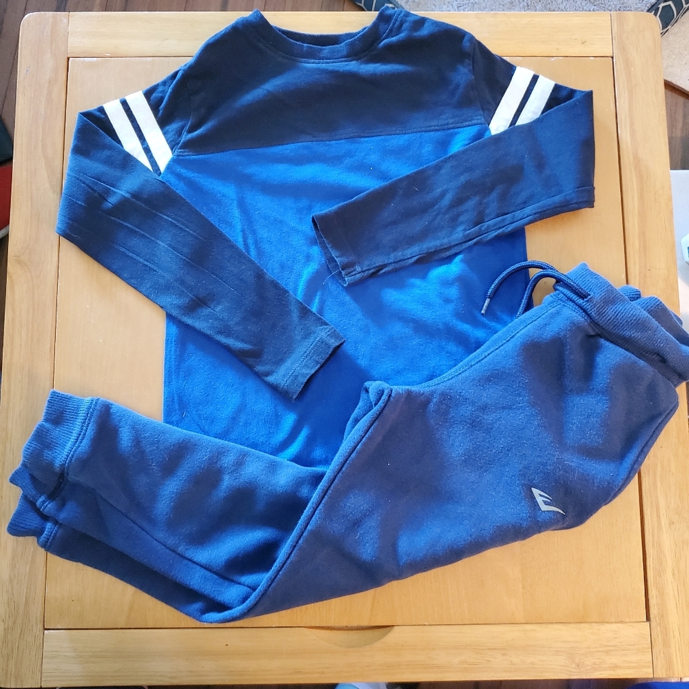 Boys sweatpants and shirt bundle size 5/6